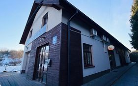 VILLA BESKIDY Jezioro Zywieckie POKOJE Z LAZIENKA KLIMATYZACJA TV WIFI